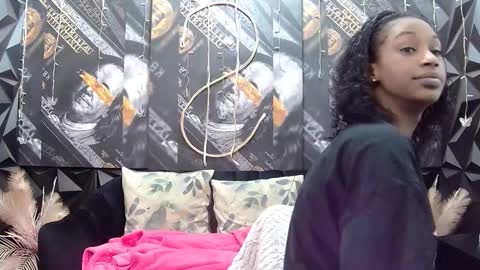 Snapshot of lilmissbaddiexxx chatting on October 2025 06:08:01 PM lilmissbaddiexxx online show from October 2025 06:08:01 PM