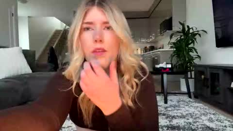 Ava online show from March 2026 01:22:01 PM