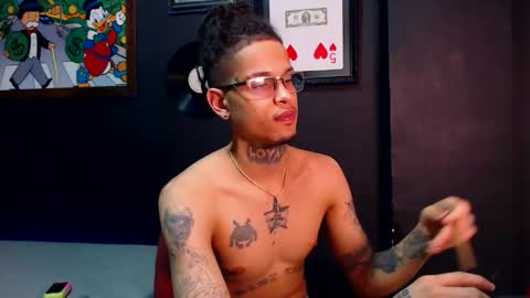 Snapshot of lilray99 chatting on May 2026 04:19:02 AM ONLYFANS online show from May 2026 04:19:02 AM