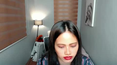 Snapshot of lilsweet_marie chatting on January 2025 05:05:02 PM Lilsweet marie online show from January 2025 05:05:02 PM