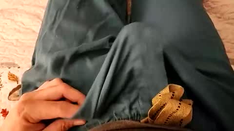 liltorobull online show from March 2026 06:08:01 AM