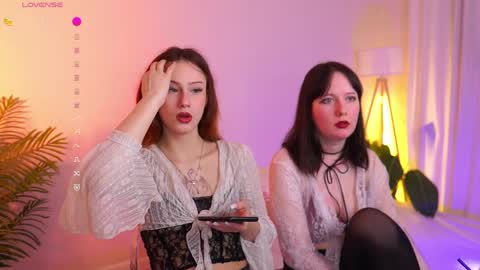 Snapshot of lilufiths chatting on March 2026 07:09:02 AM Leeloo online show from March 2026 07:09:02 AM