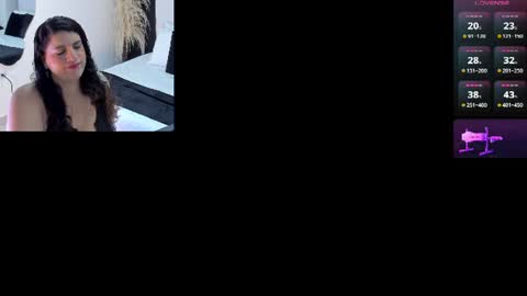 Snapshot of lily_cole27 chatting on June 2026 11:48:01 AM lily_cole27 online show from June 2026 11:48:01 AM
