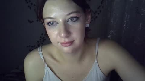 lily_ember online show from November 2025 05:59:01 PM