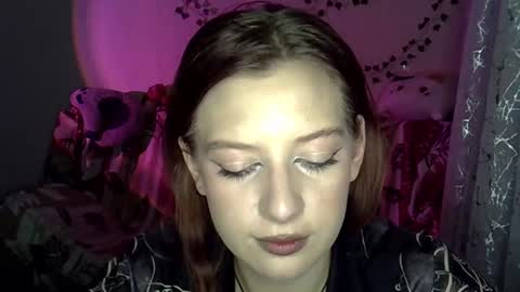 lily_ember online show from December 2025 06:24:02 PM
