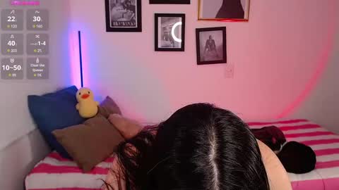 Snapshot of lily_evans_ chatting on January 2025 11:26:01 PM just lily online show from January 2025 11:26:01 PM