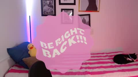 Snapshot of lily_evans_ chatting on January 2025 08:22:01 PM just lily online show from January 2025 08:22:01 PM