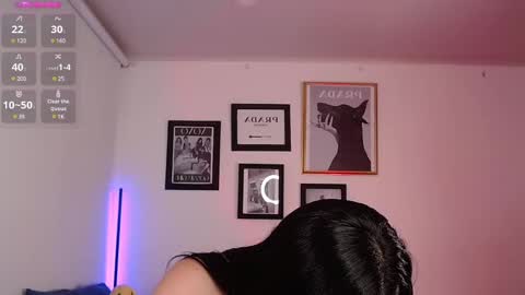 Snapshot of lily_evans_ chatting on January 2025 02:09:01 AM just lily online show from January 2025 02:09:01 AM