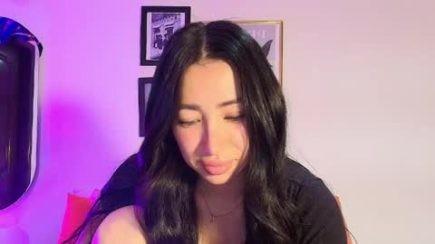 just lily online show from May 2026 09:22:02 PM