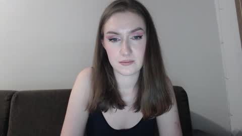 lily_love_x online show from November 2025 10:57:02 PM