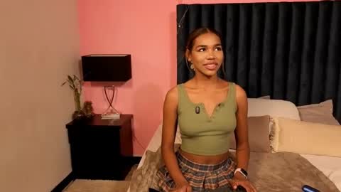 Lily Miiller online show from September 2025 09:14:02 PM