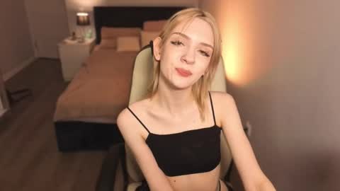 Lily online show from March 2026 12:40:02 AM