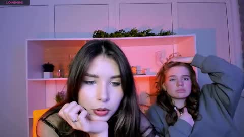 Lily online show from November 2025 07:13:01 PM