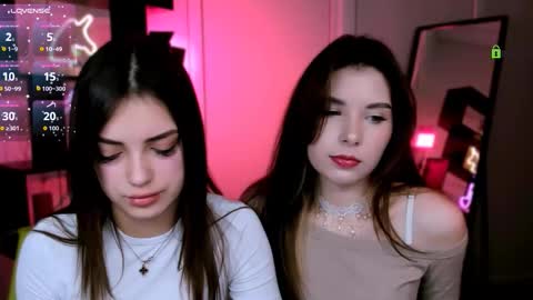 Lily online show from November 2025 07:15:01 PM