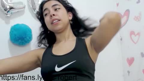 Lily Roberts online show from September 2025 03:27:02 AM