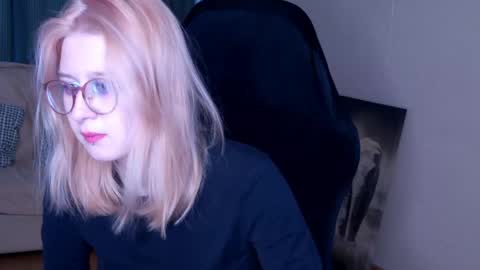 Snapshot of lily_spark_ chatting on May 2026 01:11:02 AM Lily Spark online show from May 2026 01:11:02 AM