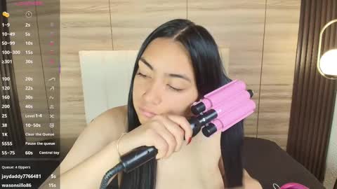 Snapshot of lily_waist chatting on March 2026 11:17:02 AM lily_waist online show from March 2026 11:17:02 AM