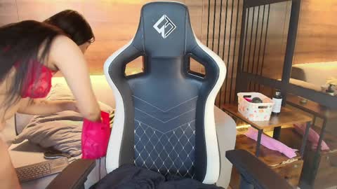 Snapshot of lily_waist chatting on April 2026 03:07:02 AM lily_waist online show from April 2026 03:07:02 AM