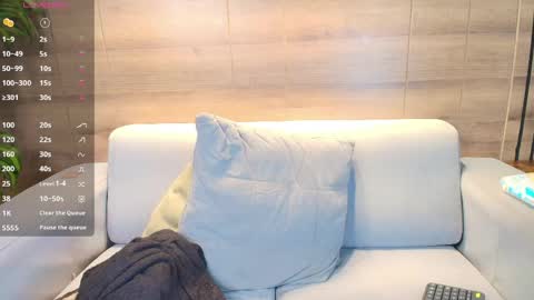 Snapshot of lily_waist chatting on April 2026 06:19:01 AM lily_waist online show from April 2026 06:19:01 AM