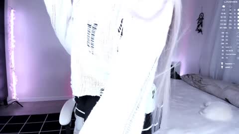 Lily online show from December 2024 01:47:01 AM