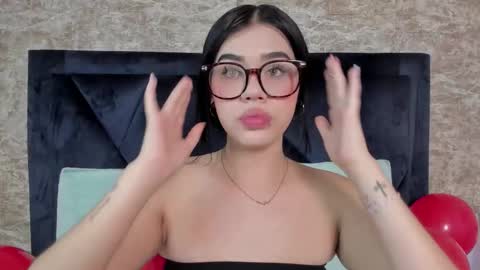 LilyWoodz online show from September 2025 07:04:01 PM