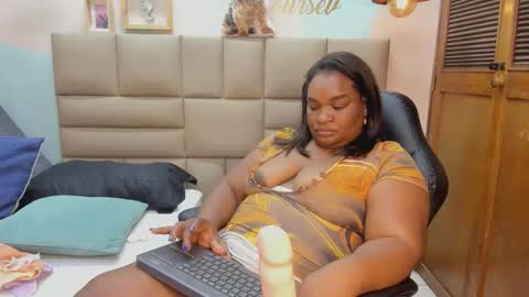 Snapshot of lilybaudyn_ chatting on September 2025 12:43:01 AM Lily online show from September 2025 12:43:01 AM