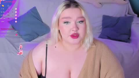 Snapshot of lilybelll chatting on February 2025 08:03:02 PM Lily online show from February 2025 08:03:02 PM
