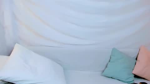 lilydavisss online show from December 2025 01:43:01 AM