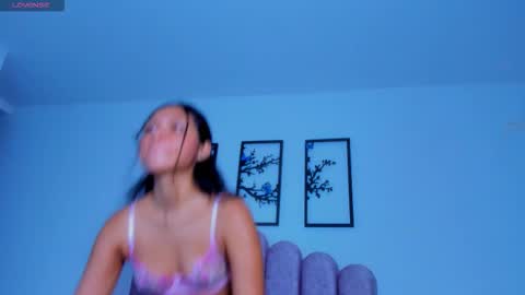 Snapshot of lilydolll chatting on October 2025 04:07:01 AM Lily online show from October 2025 04:07:01 AM
