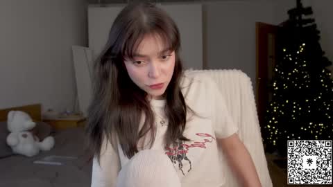 Snapshot of lilyewing_ chatting on December 2024 04:20:01 PM Lily   online show from December 2024 04:20:01 PM