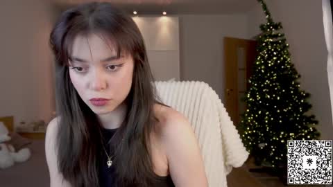 Snapshot of lilyewing_ chatting on December 2024 03:43:02 PM Lily   online show from December 2024 03:43:02 PM
