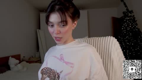 Snapshot of lilyewing_ chatting on December 2024 05:22:01 PM Lily   online show from December 2024 05:22:01 PM