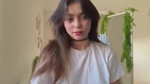 Snapshot of lilyewing_ chatting on September 2025 03:23:01 PM Lily   online show from September 2025 03:23:01 PM
