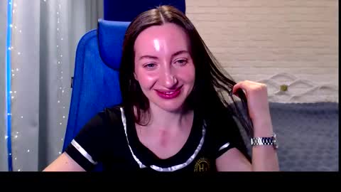 Lily online show from February 2026 06:37:01 AM