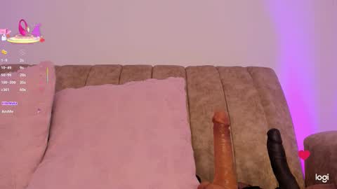 Lily  online show from September 2025 09:42:02 AM