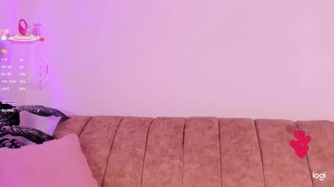 Lily  online show from September 2025 09:33:02 AM