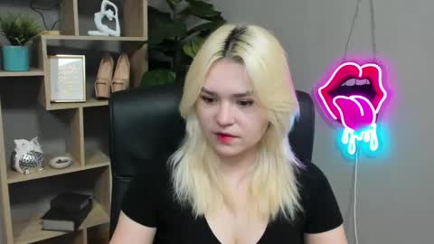 Lily online show from March 2026 07:25:02 AM