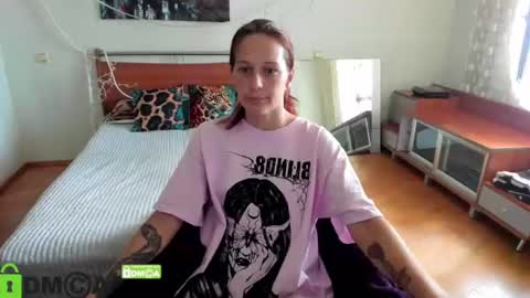 Snapshot of lilyviolet7 chatting on July 2026 07:24:02 AM Hi Im Lily online show from July 2026 07:24:02 AM