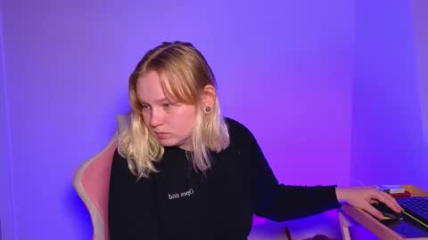 lime cat online show from September 2025 12:47:02 AM