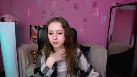 Snapshot of lina_fox12 chatting on April 2026 12:19:02 PM lina_fox12 online show from April 2026 12:19:02 PM