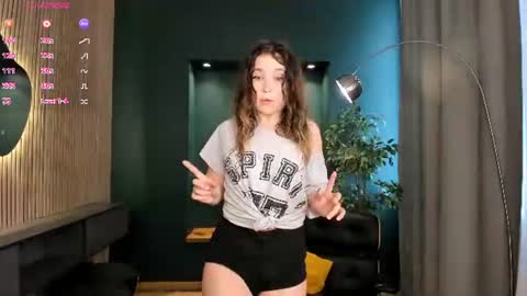 LIna online show from June 2026 06:37:02 AM
