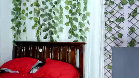 Snapshot of lina_paola chatting on June 2026 12:32:02 AM paola online show from June 2026 12:32:02 AM