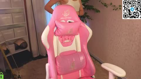 LINA online show from April 2026 01:12:02 AM