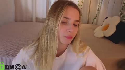 Snapshot of lina_reeds chatting on July 2026 01:08:01 AM LINA online show from July 2026 01:08:01 AM