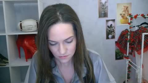 Lina online show from January 2026 06:39:01 AM