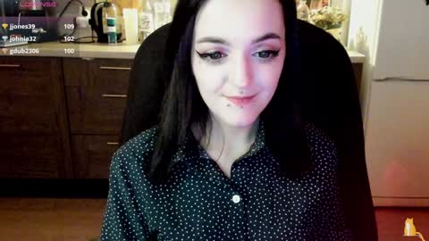 Lina 3  1715622743 online show from December 2024 10:01:02 PM