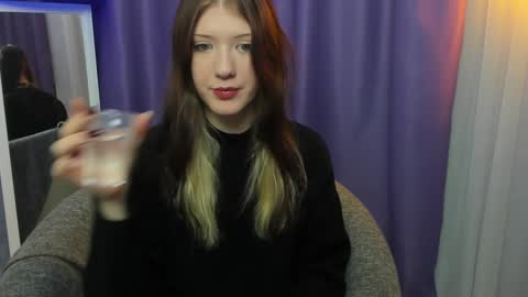 Lina online show from December 2024 08:55:02 PM