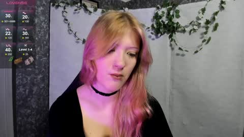 Lina online show from April 2026 08:36:02 PM