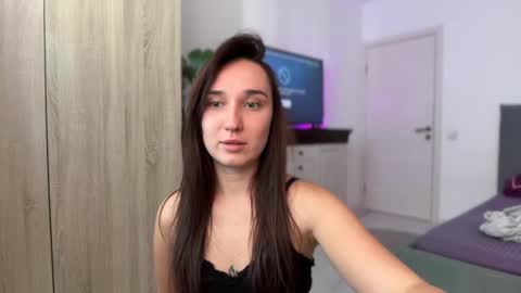 Snapshot of linabbb chatting on September 2025 08:47:01 AM Lina online show from September 2025 08:47:01 AM