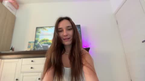 Lina online show from June 2026 09:40:01 AM